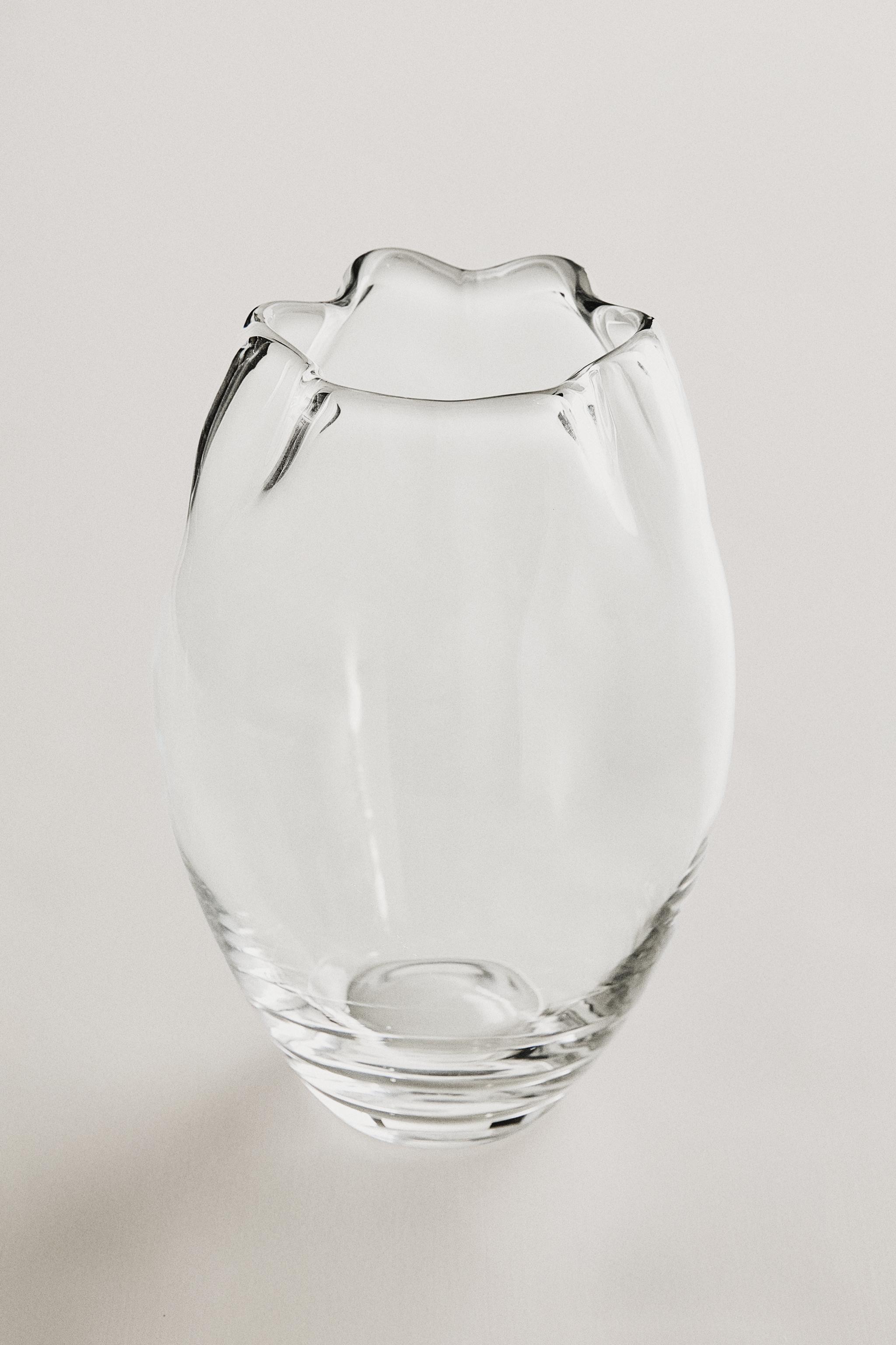 VASE ONDULÉ